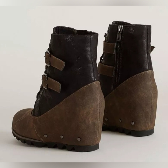 Not Rated Hermione Wedge Boot By The Buckle Womens Size 8.5 Black And Brown - Picture 3 of 12